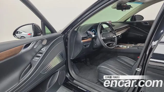 Genesis G80 Electrified G80 (RG3) — Фото автомобиля 10