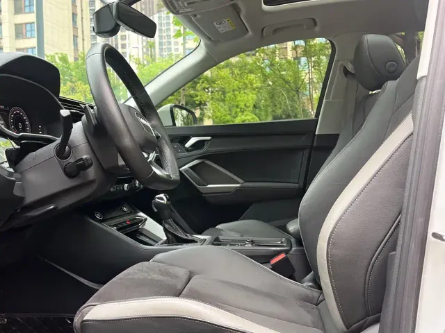 Audi Q3 — Фото автомобиля 12