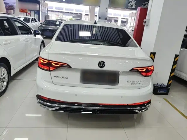 Volkswagen Sagitar — Фото автомобиля 5