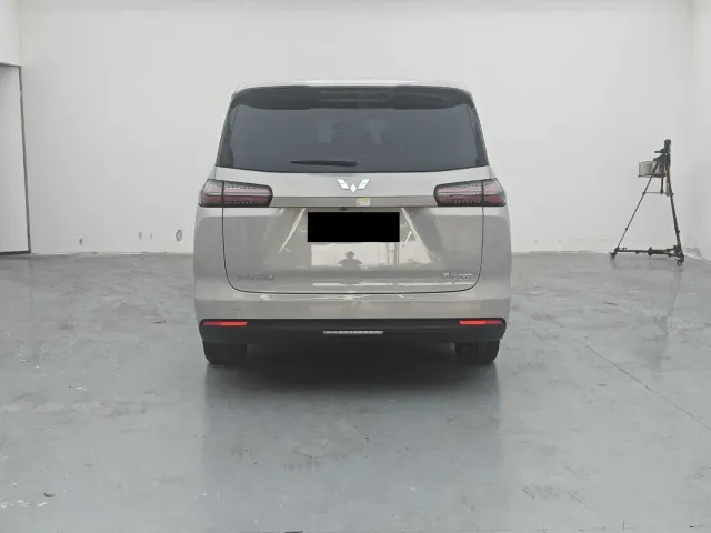 Wuling Starlight 730 — Фото автомобиля 8