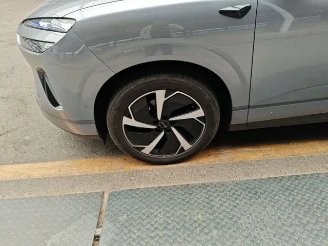 BYD Sealion 06 — Фото автомобиля 22