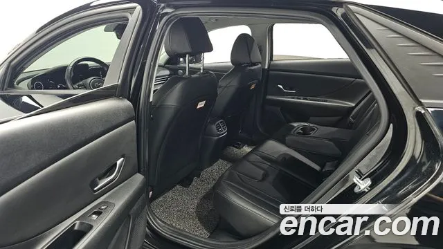 Hyundai Avante CN7 — Фото автомобиля 18