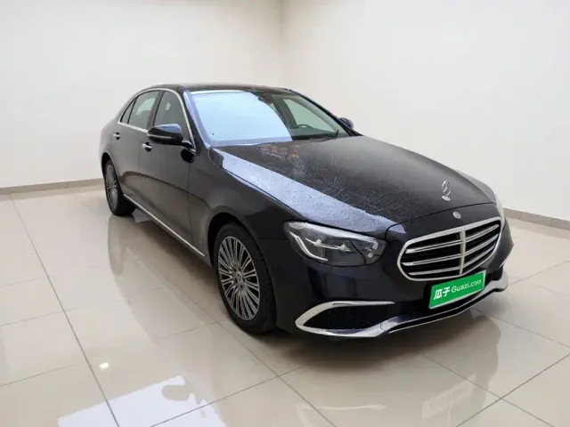 Mercedes-Benz E-Class — Фото автомобиля 23