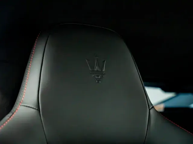 Maserati MC20 — Фото автомобиля 13
