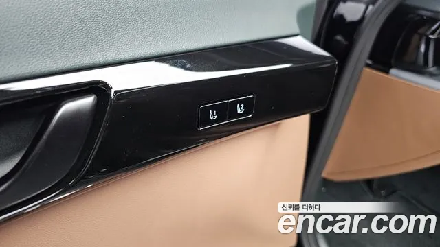 Hyundai Grandeur GN7 — Фото автомобиля 25