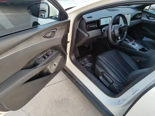 BYD Seal 06 — Фото автомобиля 15