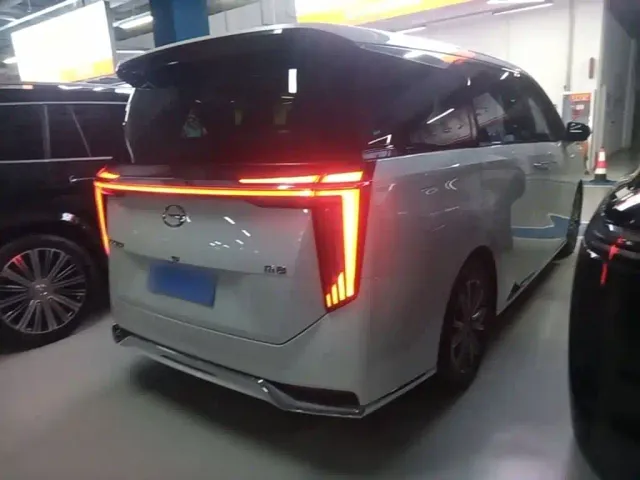 GAC Trumpchi M8 — Фото автомобиля 6