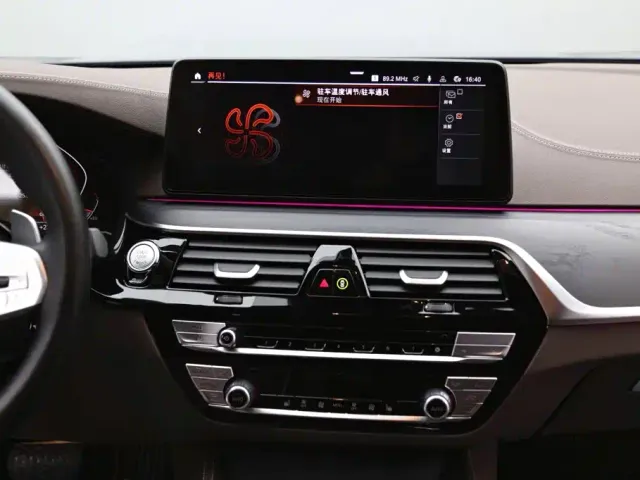 BMW 5 Series — Фото автомобиля 18