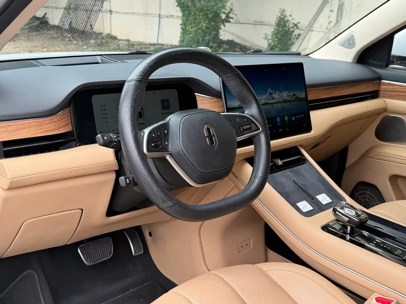 AITO Wenjie AITO M7 2022 1.5T AWD Luxury Edition — Фото автомобиля 4