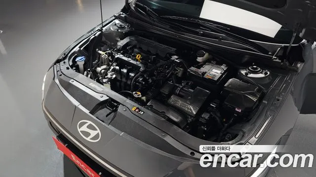 Hyundai Avante CN7 — Фото автомобиля 9