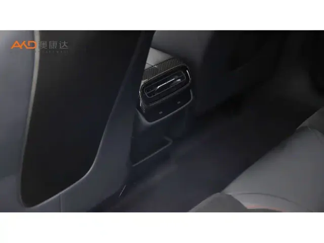 Xiaomi SU7 Ultra — Фото автомобиля 9
