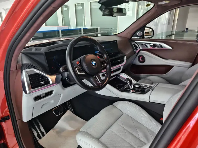 BMW XM — Фото автомобиля 8