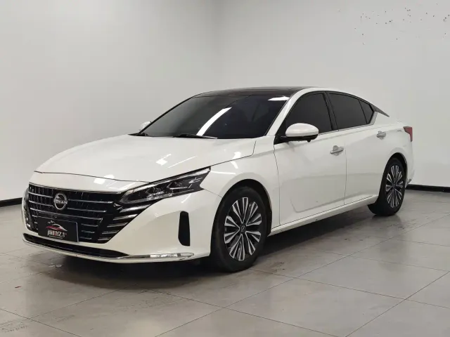 Фотография автомобиля — Nissan Teana