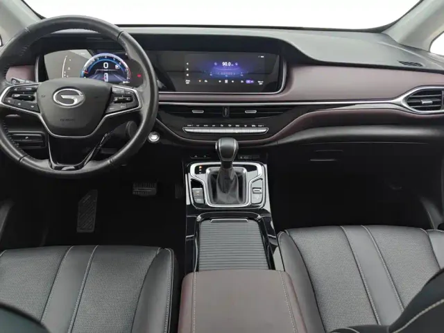 GAC Trumpchi M6 — Фото автомобиля 16