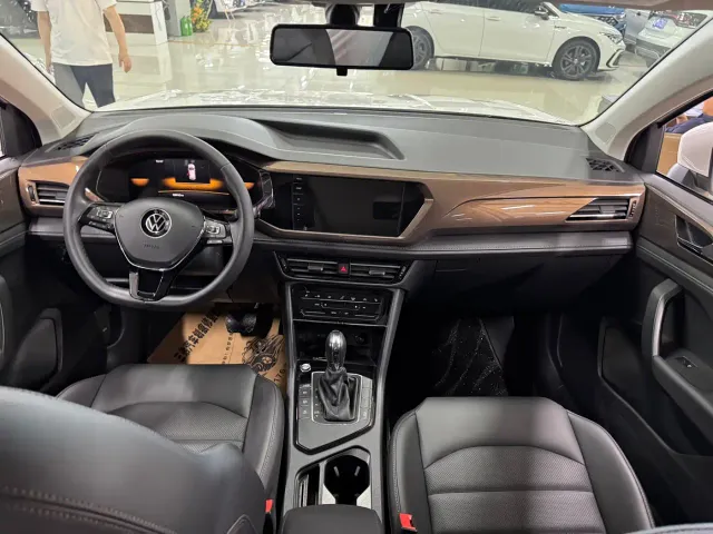 Volkswagen Tharu — Фото автомобиля 7