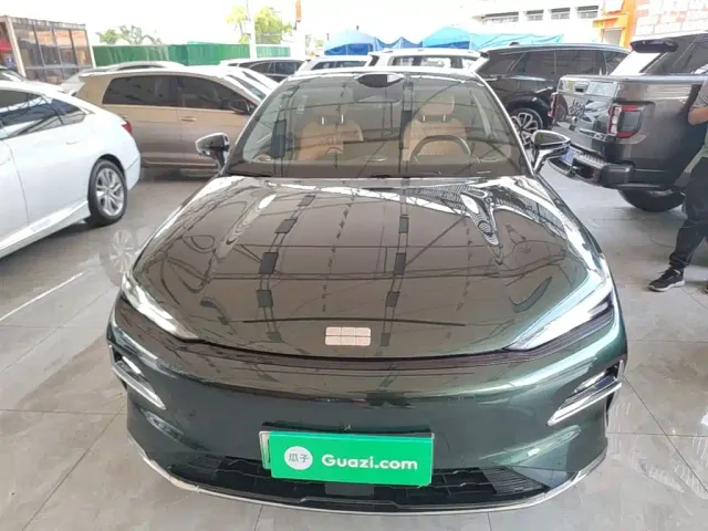 Geely Galaxy Xingyao 8 — Фото автомобиля 2