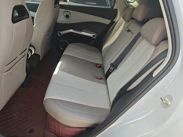 BYD Yuan PLUS — Фото автомобиля 16