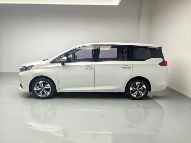 GAC Trumpchi M6 — Фото автомобиля 15