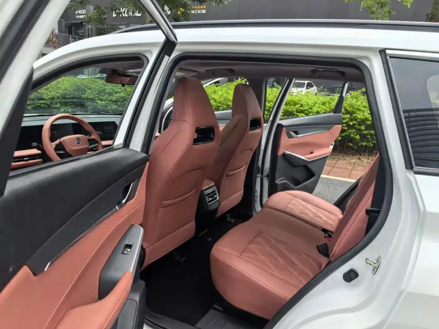Changan CS75 Plus — Фото автомобиля 22