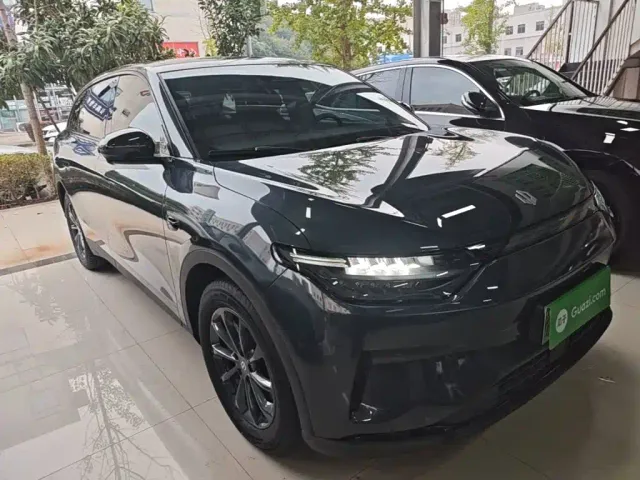 Leapmotor C11 — Фото автомобиля 21