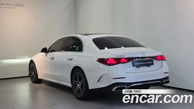 Mercedes-Benz E-Class W214 — Фото автомобиля 2