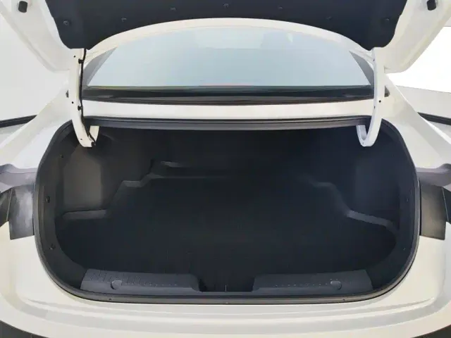 Changan Eado — Фото автомобиля 4