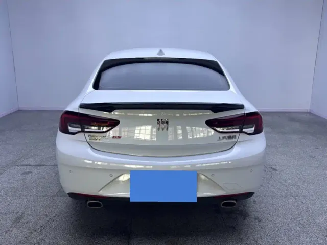 Buick Regal — Фото автомобиля 8