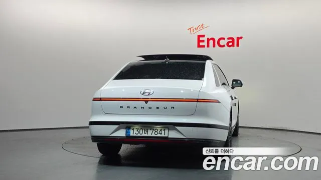 Hyundai Grandeur Grandeur (GN7) 3.5 Бензин 4WD — Фото автомобиля 4