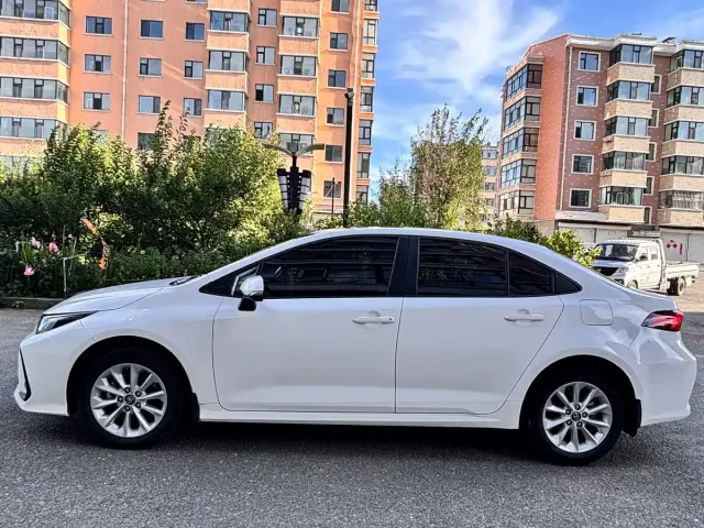Toyota Corolla — Фото автомобиля 5