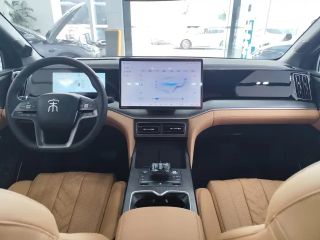 BYD Song L DM-i — Фото автомобиля 9