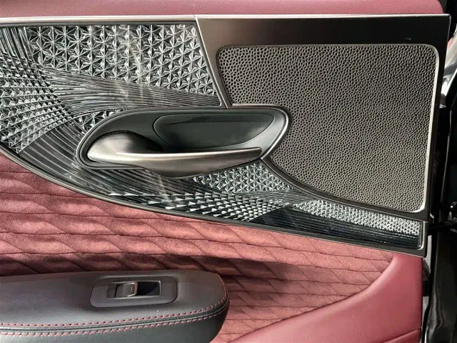 Lexus LS — Фото автомобиля 5