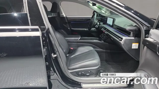 Hyundai Grandeur GN7 — Фото автомобиля 11
