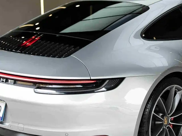 Porsche 911 — Фото автомобиля 8