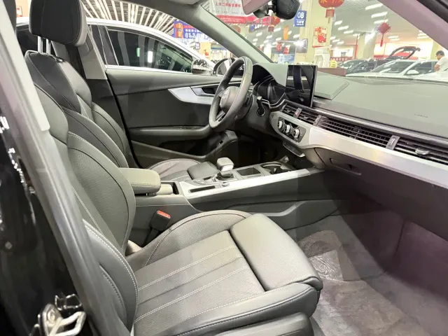 Audi A4L — Фото автомобиля 12