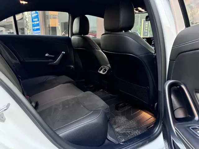 Mercedes-Benz Mercedes-Benz A-Class 2022 A 200 L Sport Sedan Style — Фото автомобиля 12