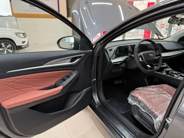 Changan Eado — Фото автомобиля 13
