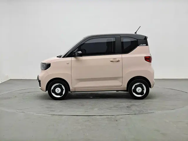 Wuling Hongguang Mini EV — Фото автомобиля 2