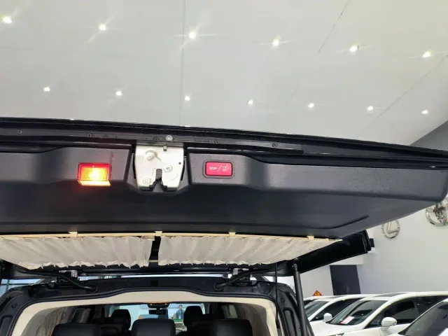 Mercedes-Benz V-Class — Фото автомобиля 10