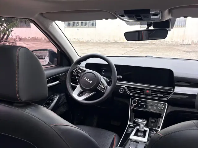 Kia Seltos — Фото автомобиля 9