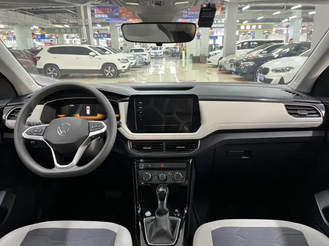 Volkswagen Tharu — Фото автомобиля 6