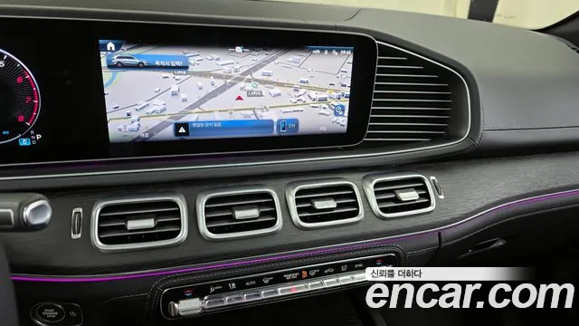 Mercedes-Benz GLS-Class — Фото автомобиля 14