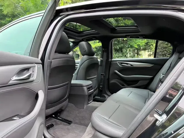 Cadillac CT5 — Фото автомобиля 6