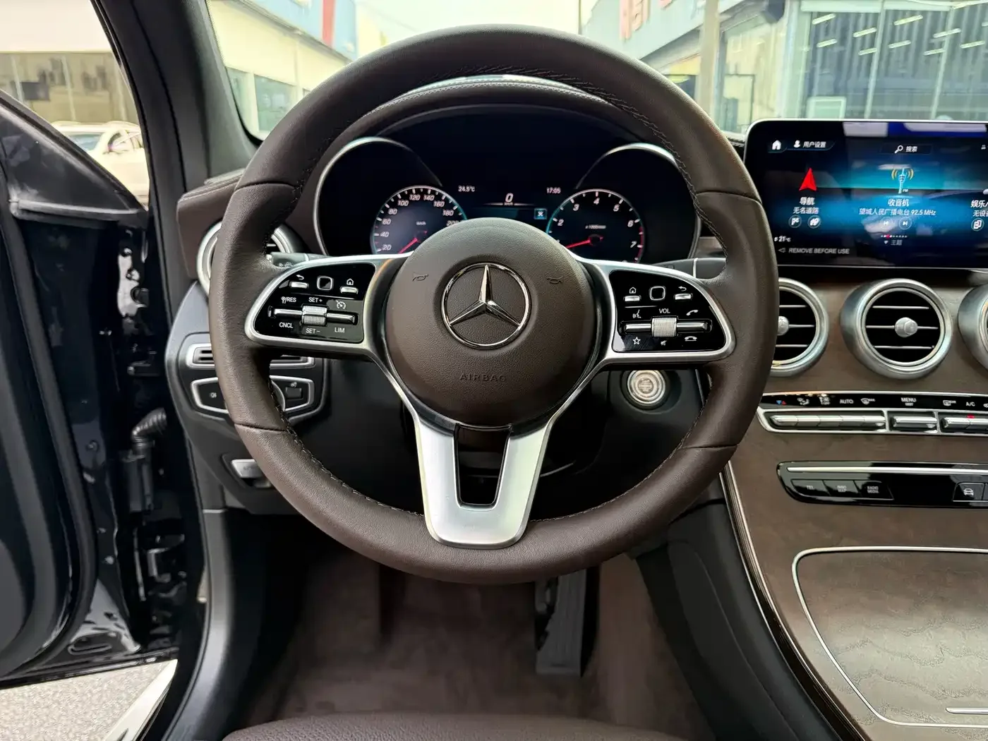 Mercedes-Benz Mercedes-Benz GLC 2022 Facelift GLC 300 L 4MATIC Dynamic Collector's Edition — Фото автомобиля 11