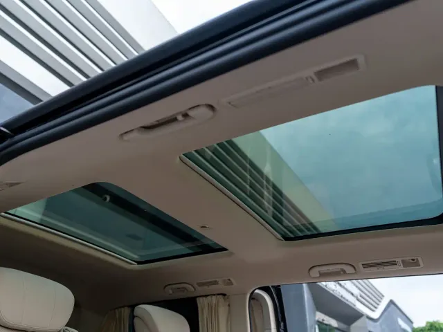 Mercedes-Benz V-Class — Фото автомобиля 13