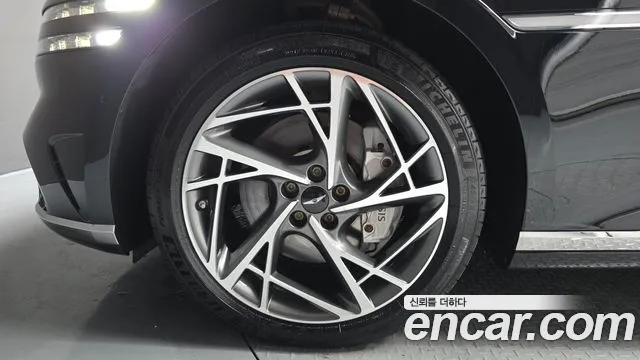 Genesis G90 Бензин 3.5 турбо AWD — Фото автомобиля 4