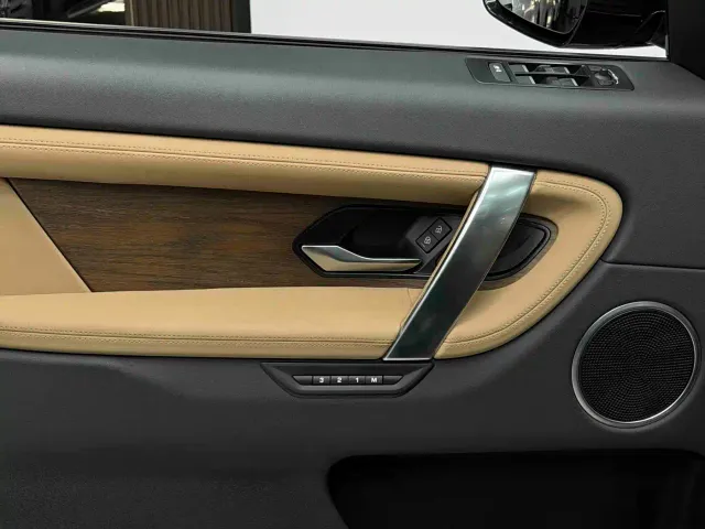 Land Rover Discovery Sport — Фото автомобиля 19