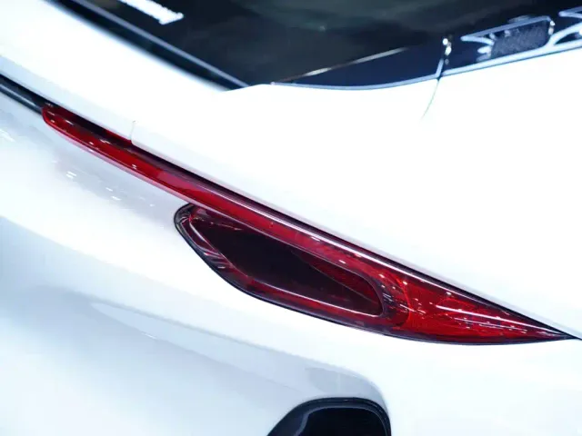 Lotus Emira — Фото автомобиля 22