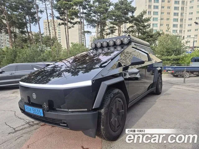 Фотография автомобиля — Tesla Cybertruck
