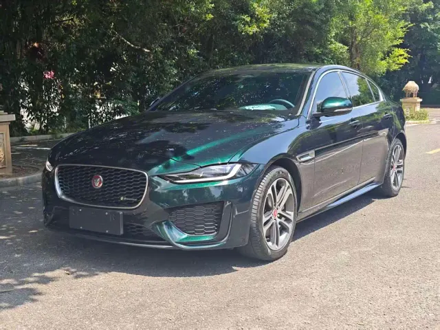 Jaguar XEL — Фото автомобиля 3
