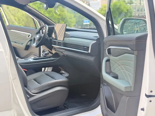 Geely Haoyue L — Фото автомобиля 7